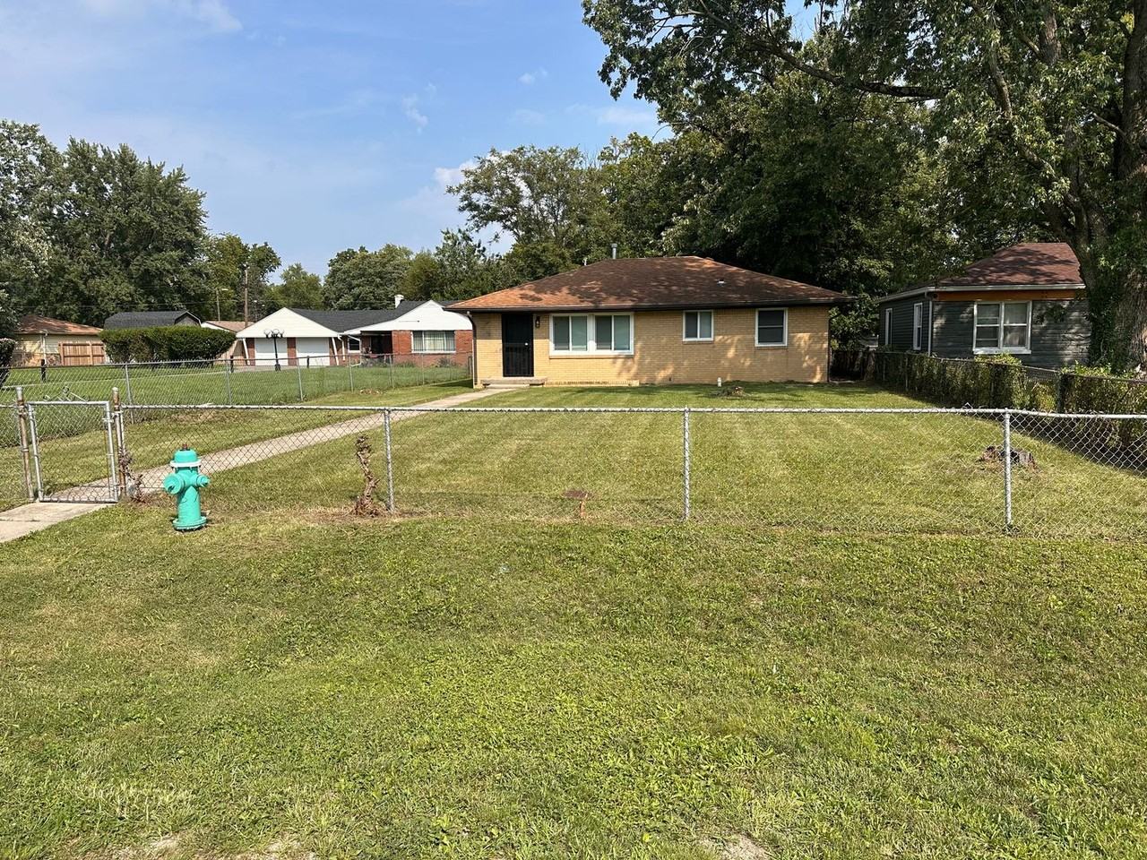 4013 N Grand Ave - Photo 3 of 19