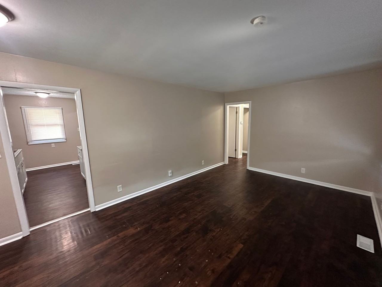 4013 N Grand Ave - Photo 7 of 19