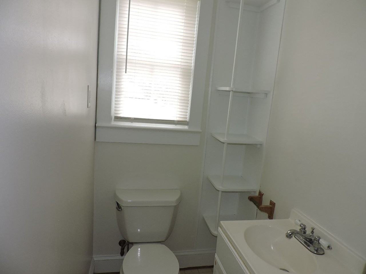 1569 Greate Rd - Photo 6 of 12