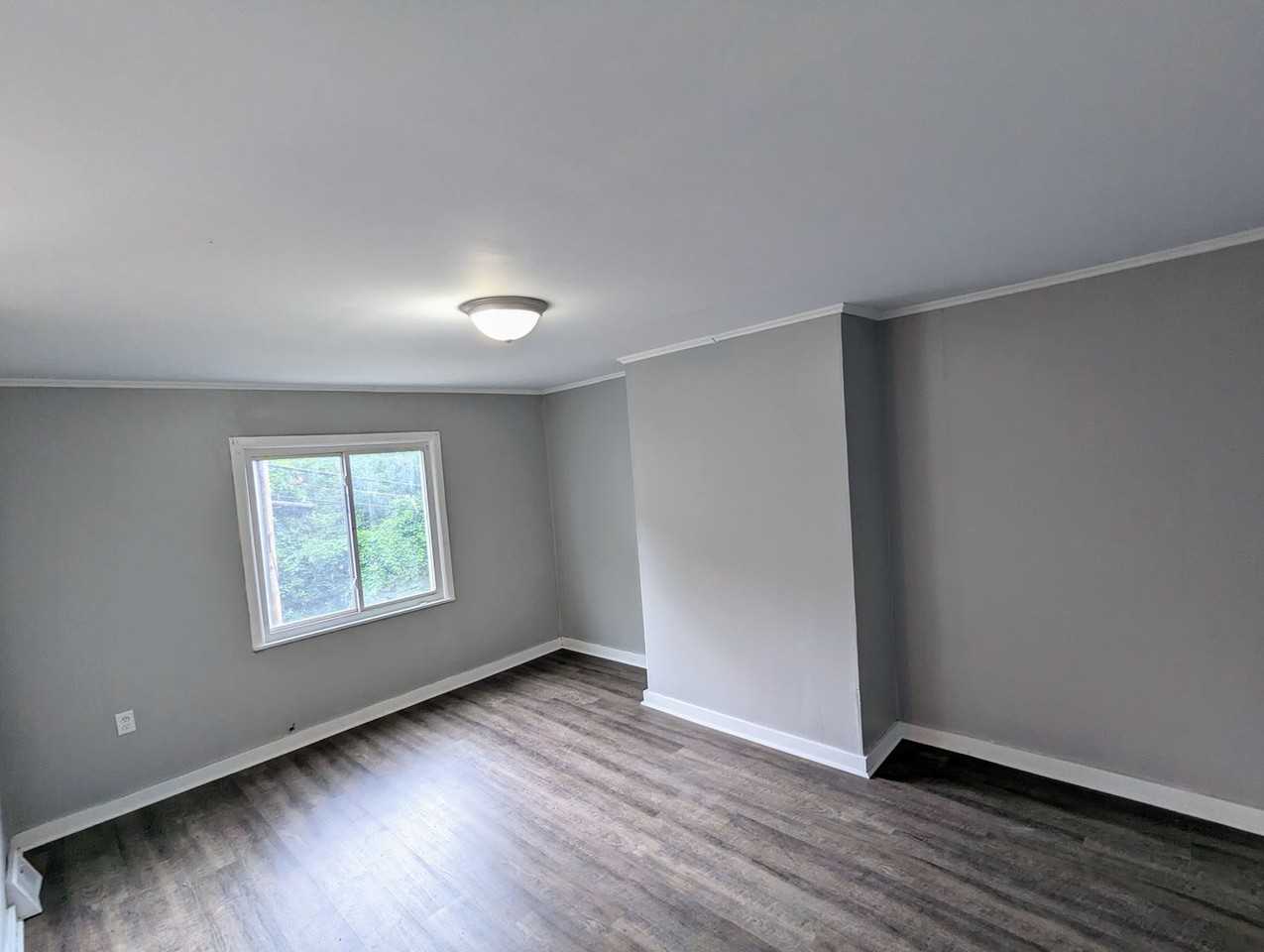 1931 Federal Street Ext - Photo 4 of 12