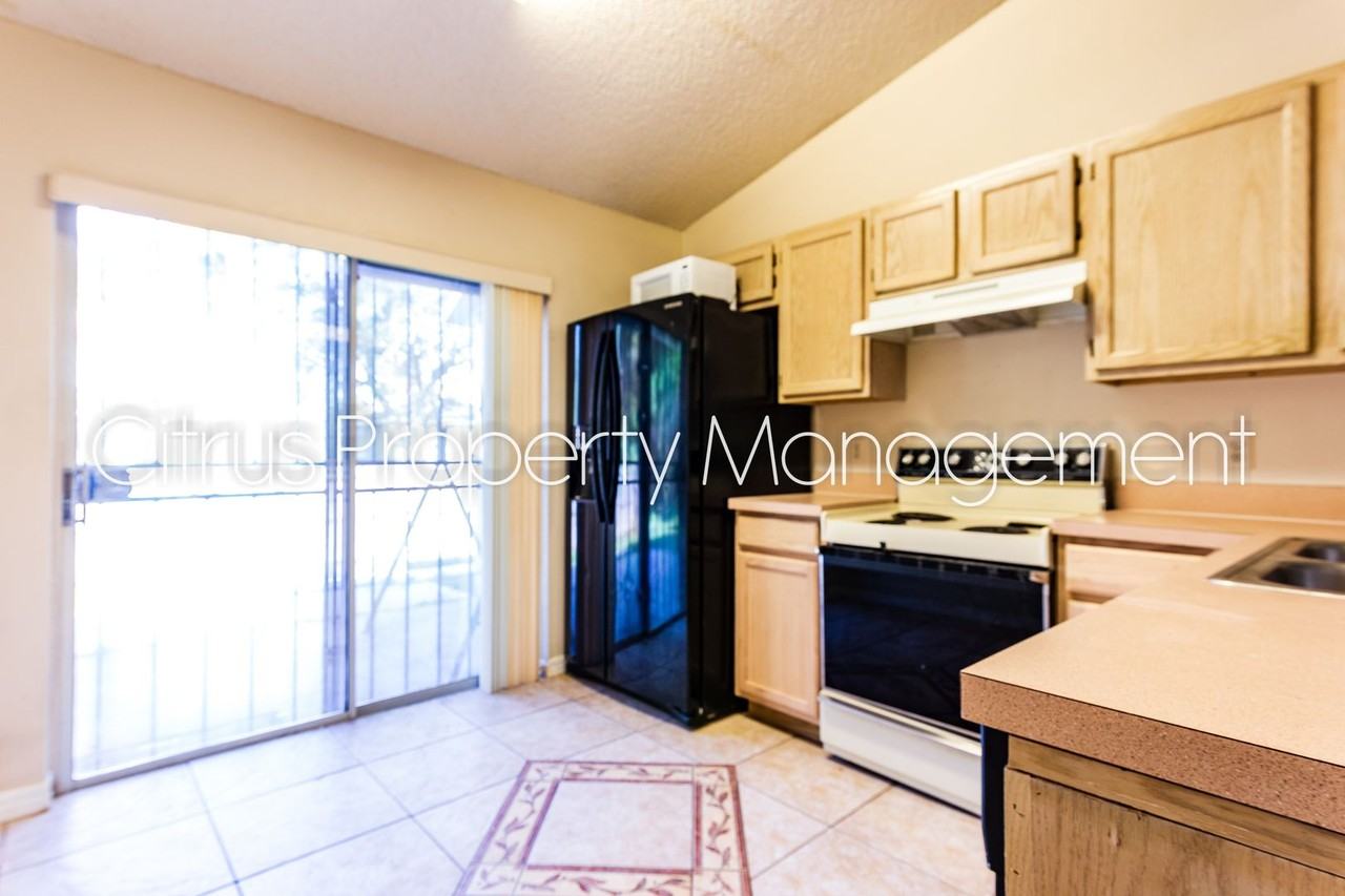 5201 Yaupon St - Photo 6 of 19