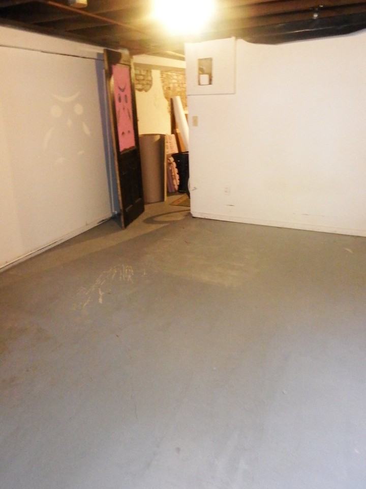 809 Powers St - Photo 3 of 15