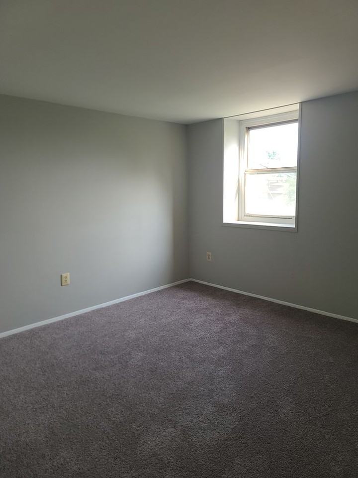 303 Wisewell Ct - Photo 2 of 23