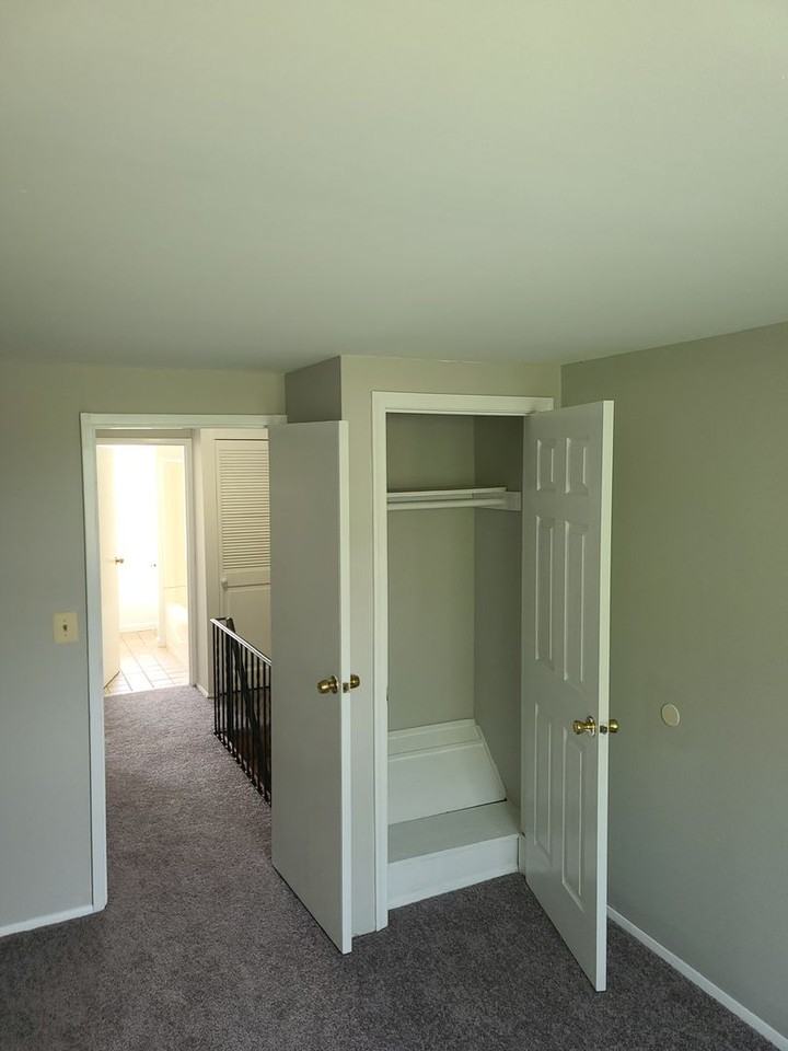 303 Wisewell Ct - Photo 4 of 23