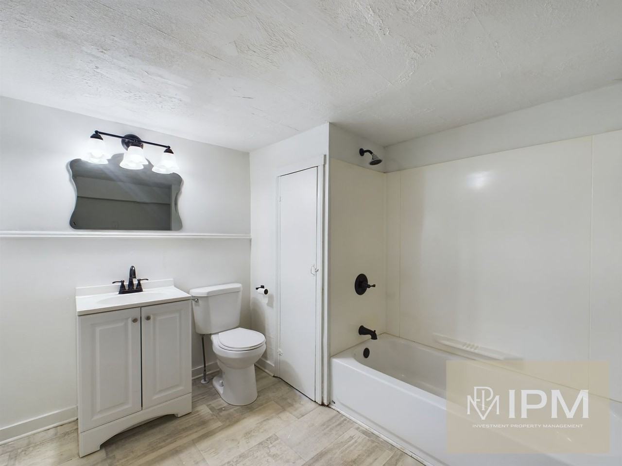 39 N Water St - Photo 7 of 15