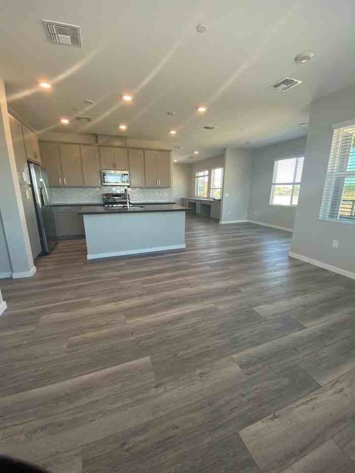 773 E Lark St - Photo 7 of 16