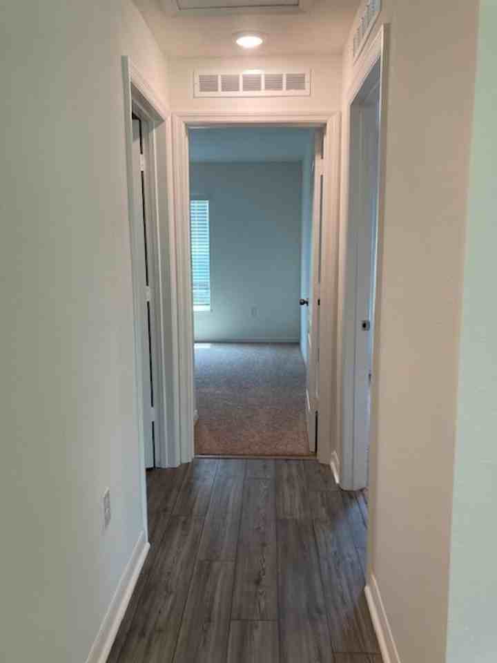 35 Port Royal Dr - Photo 7 of 25