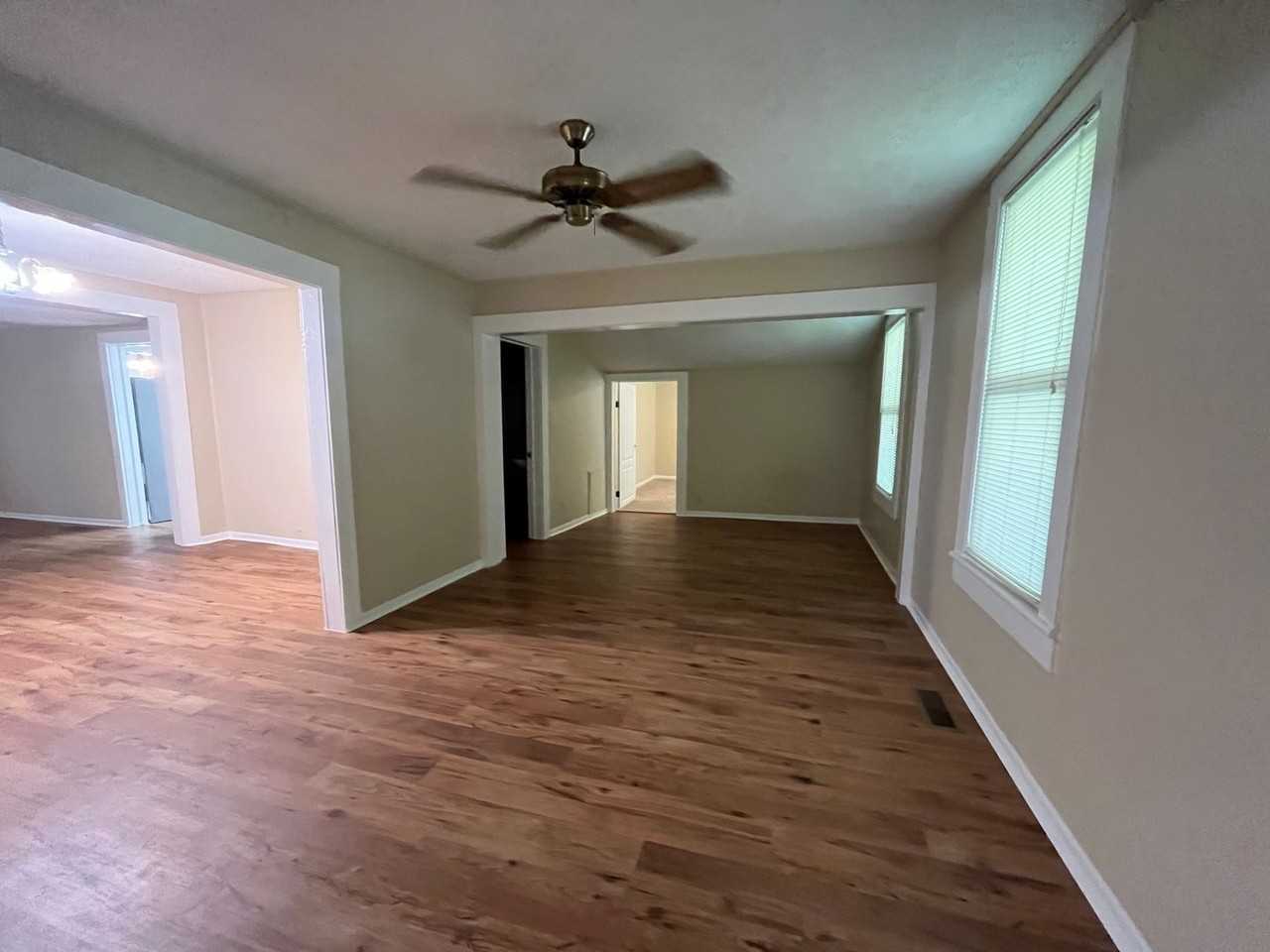 115 Commonwealth Ave - Photo 4 of 19