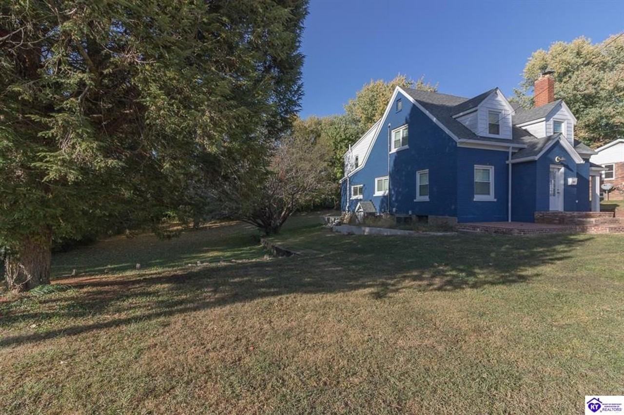 307 Central Ave - Photo 3 of 49