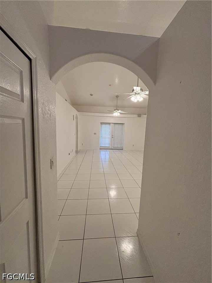 1012 Se 12th Ter - Photo 2 of 20
