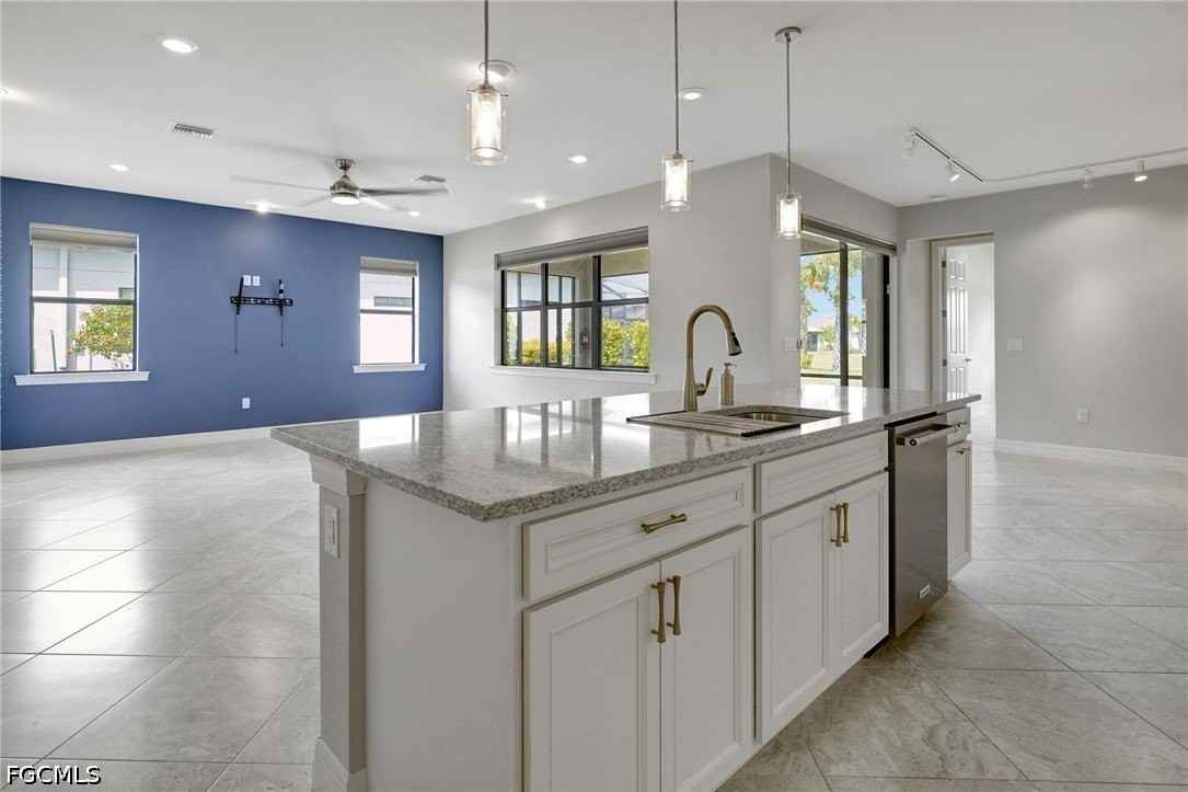 11752 Bowes Cir - Photo 7 of 49