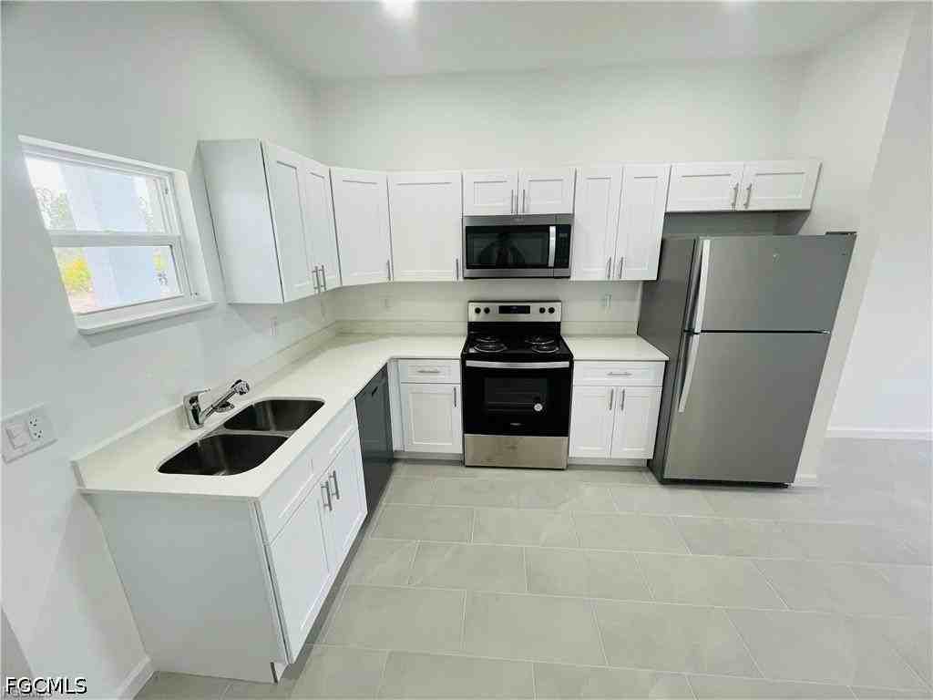 621 Grant Blvd - Photo 2 of 8