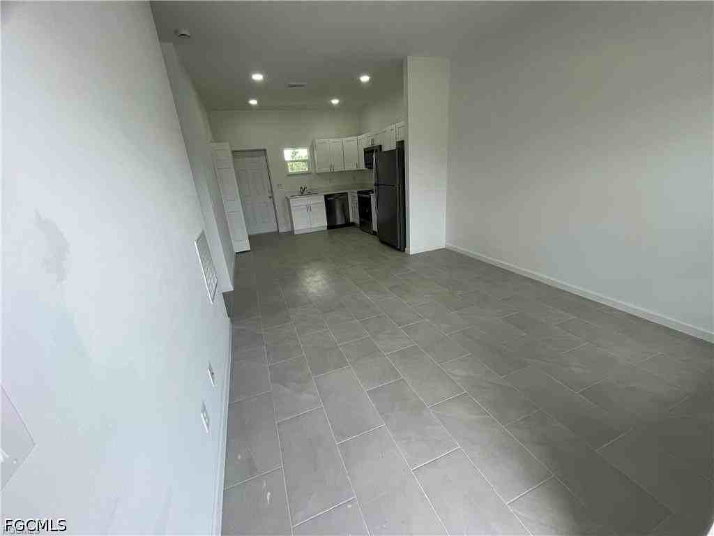 621 Grant Blvd - Photo 3 of 8