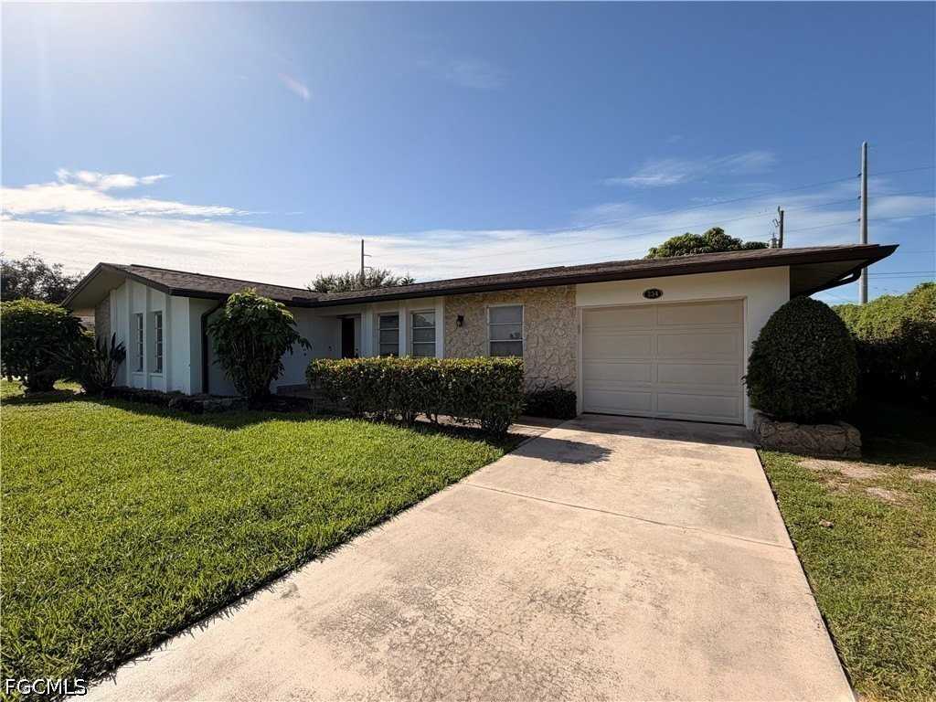 334 Se 47th Ter - Photo 3 of 33