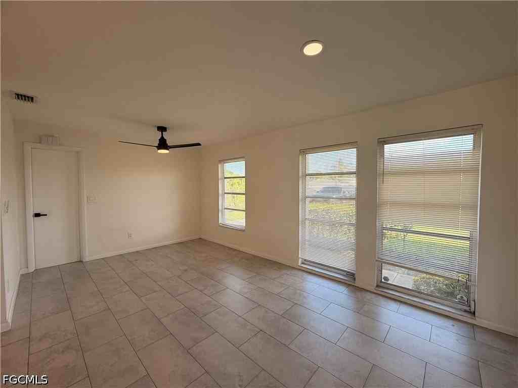 334 Se 47th Ter - Photo 5 of 33