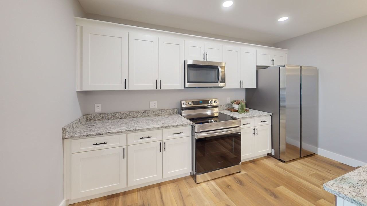 1708 Highland Ave - Photo 4 of 20