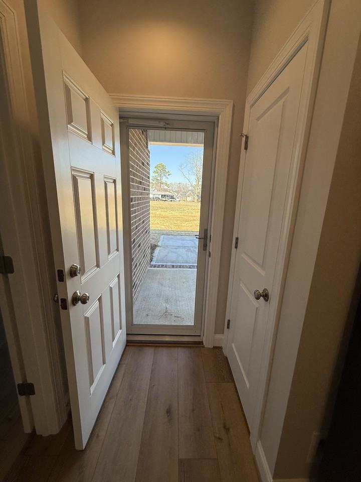 602 W Hill St #1 - Photo 2 of 15