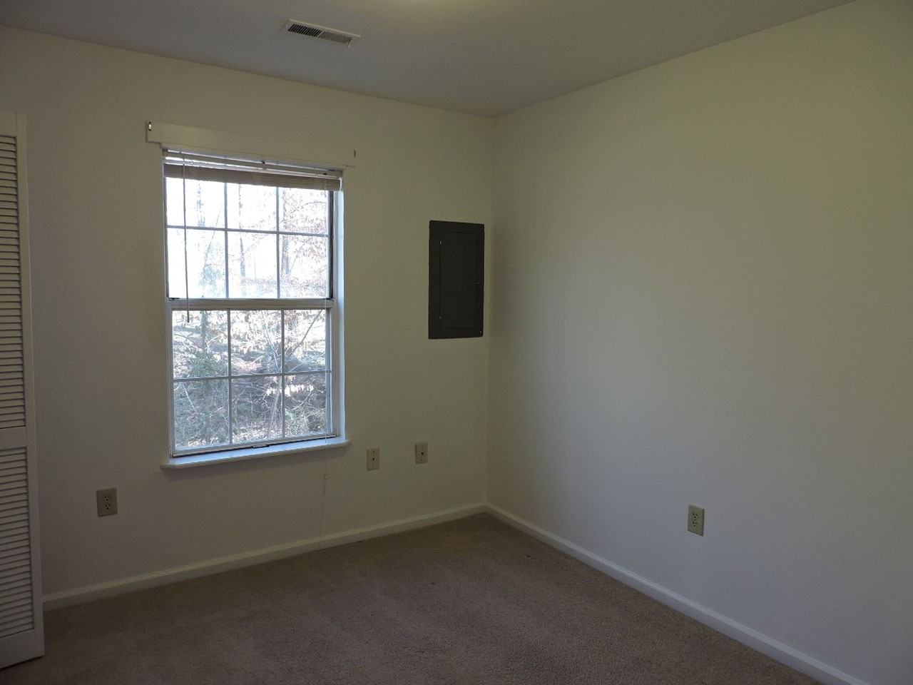 6687 Cedar Lake Dr - Photo 7 of 8