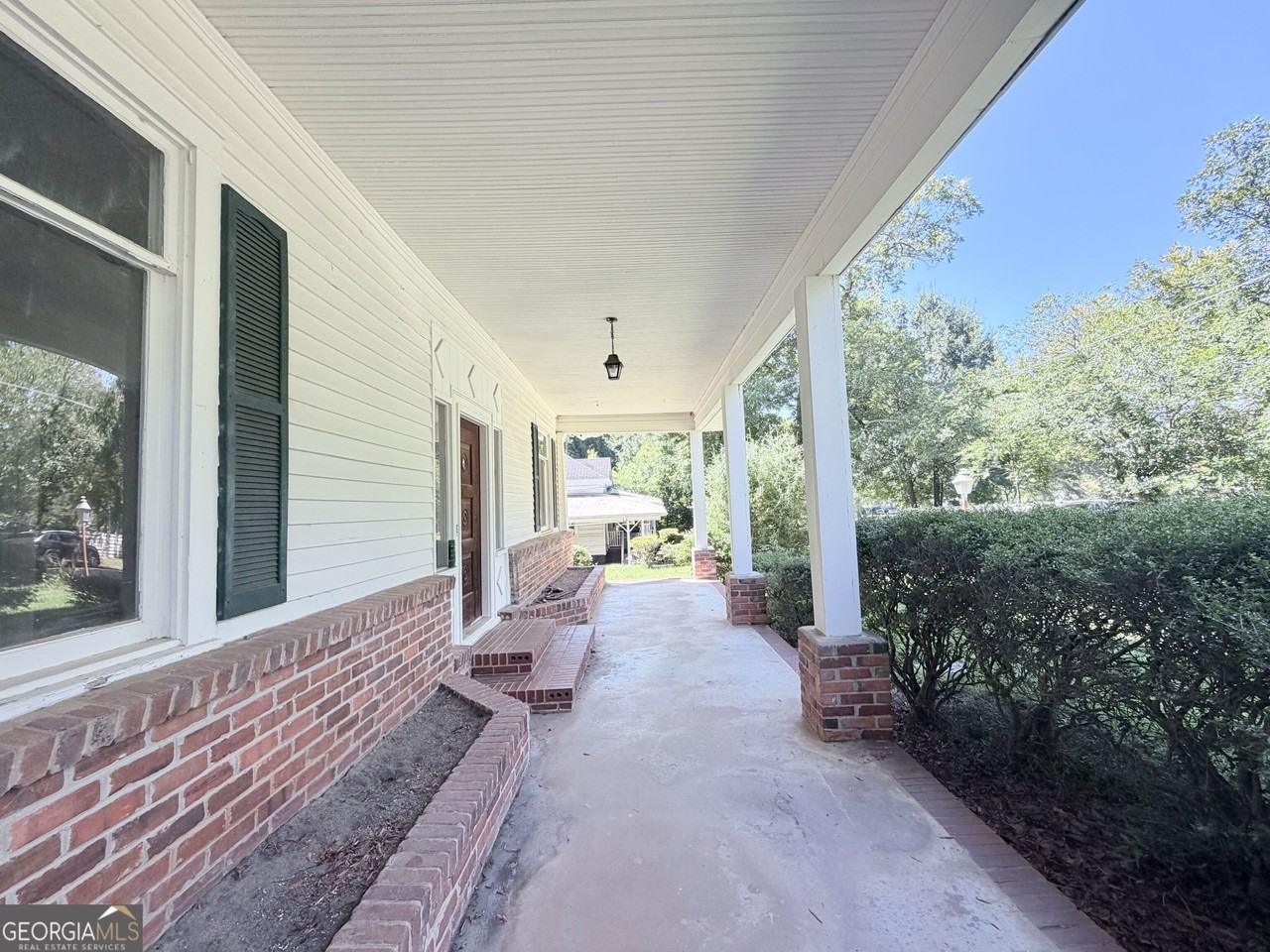 605 S Jefferson St - Photo 2 of 17