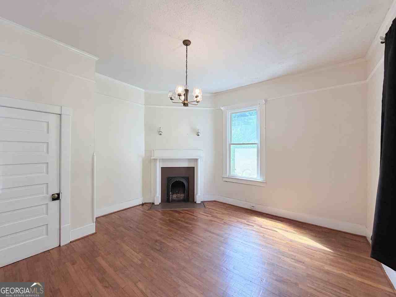 605 S Jefferson St - Photo 5 of 17