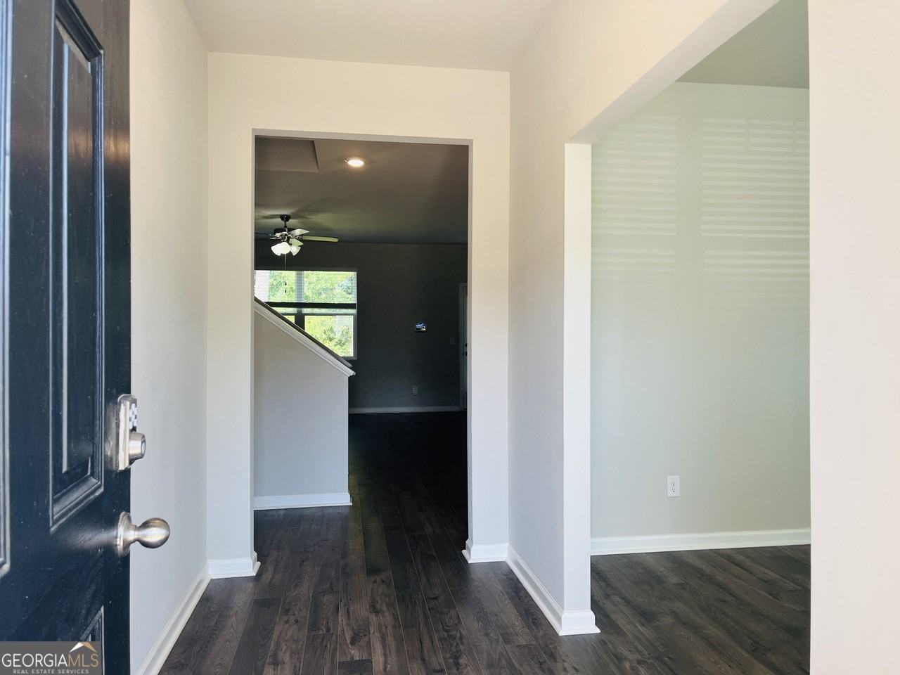 138 Silver Birch Pass - Photo 2 of 49