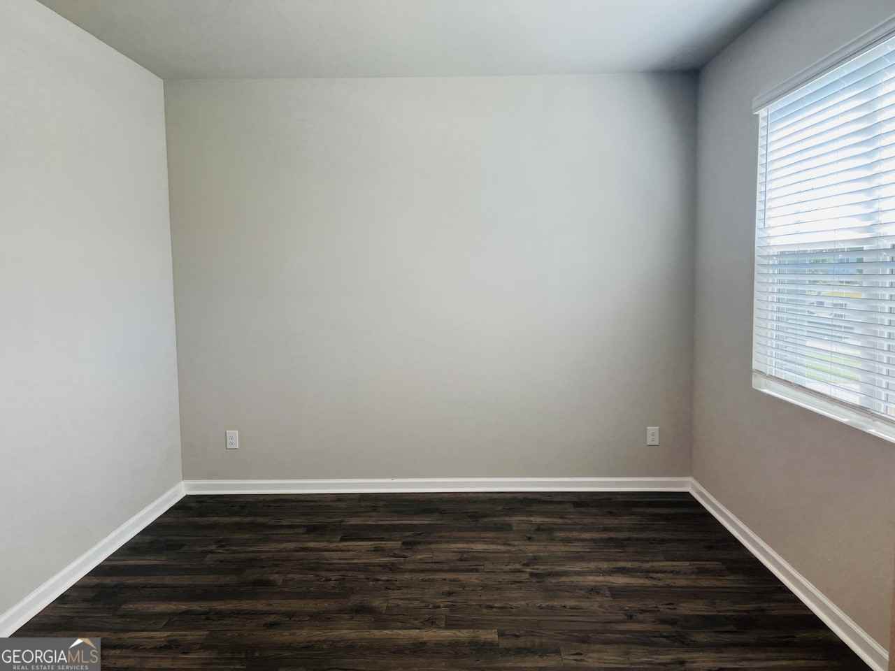 138 Silver Birch Pass - Photo 3 of 49