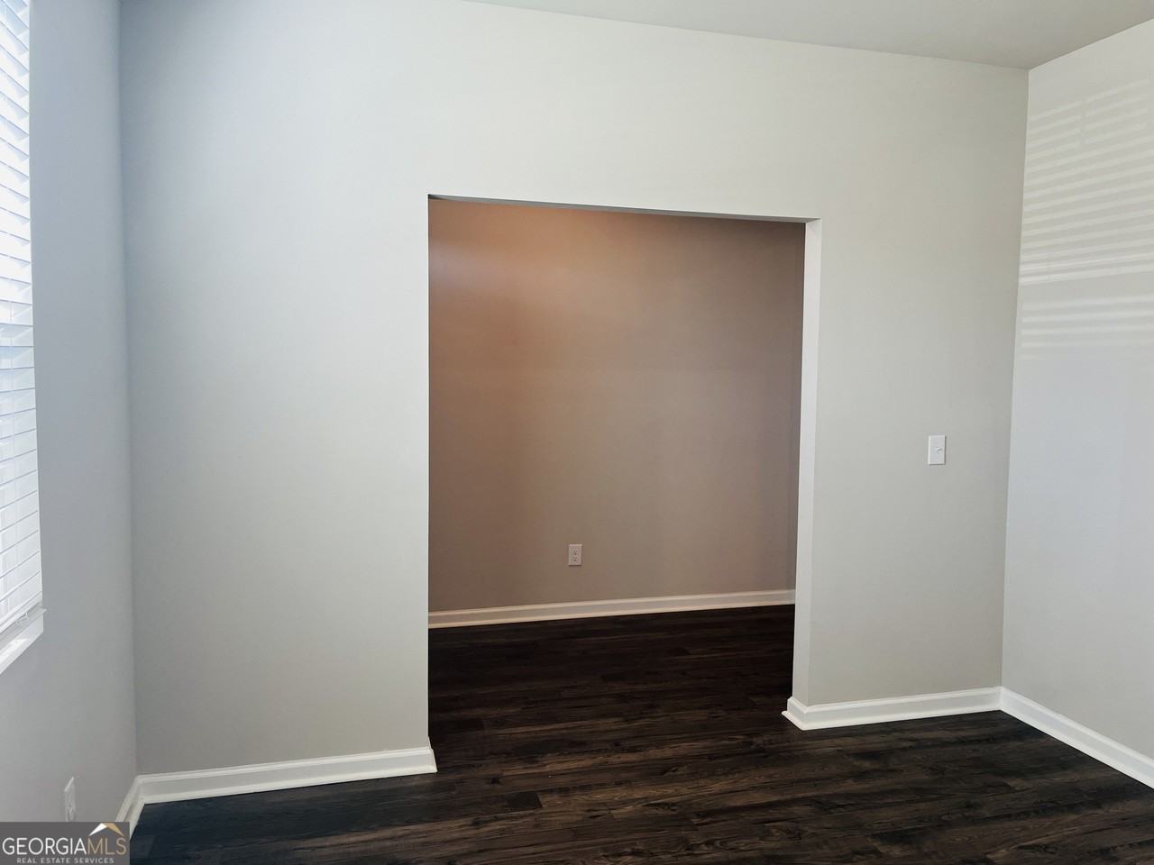 138 Silver Birch Pass - Photo 4 of 49