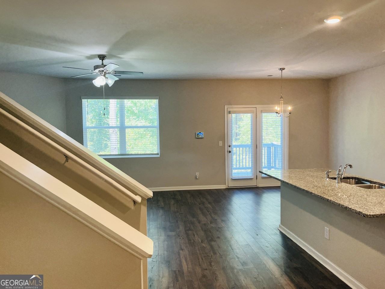 138 Silver Birch Pass - Photo 6 of 49