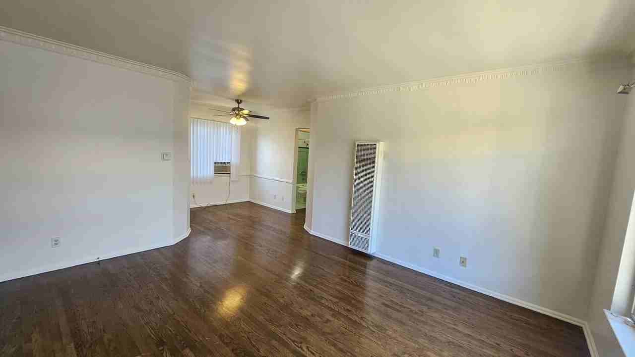 1625 North Hobart Boulevard #4 - Photo 3 of 9
