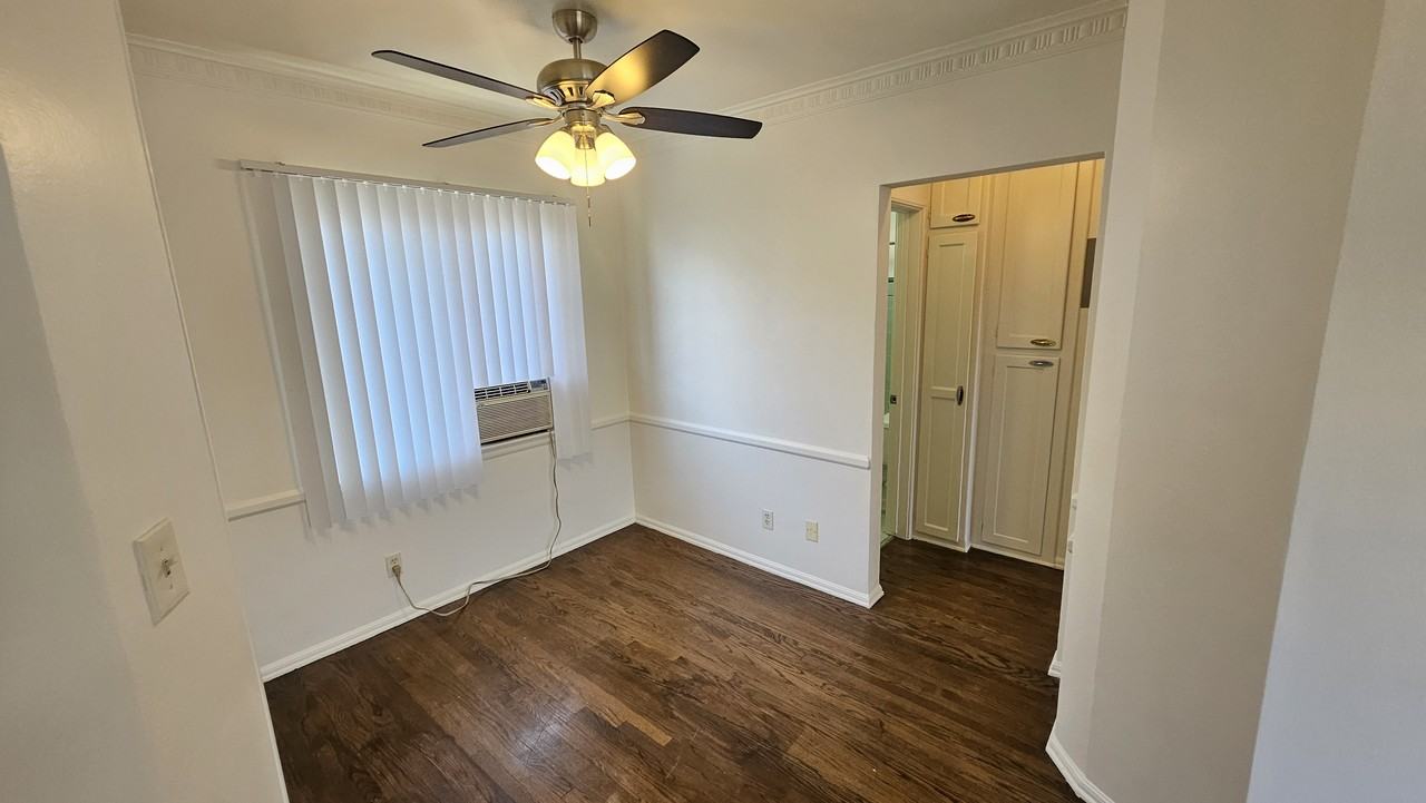 1625 North Hobart Boulevard #4 - Photo 5 of 9