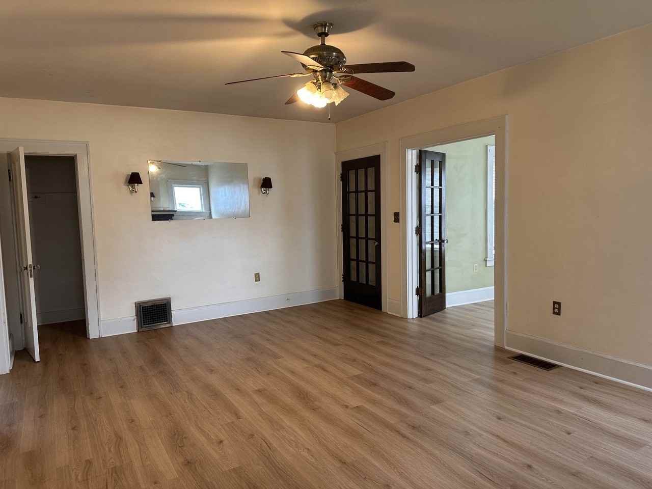 263 W 29th St - Photo 2 of 17