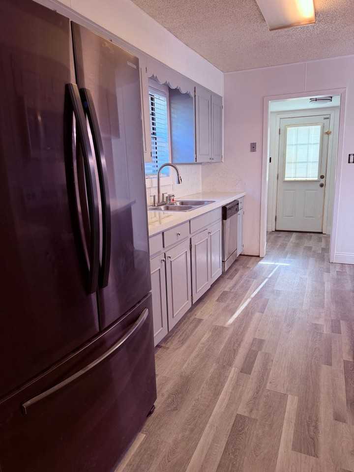 4345 Cunningham Dr - Photo 7 of 16