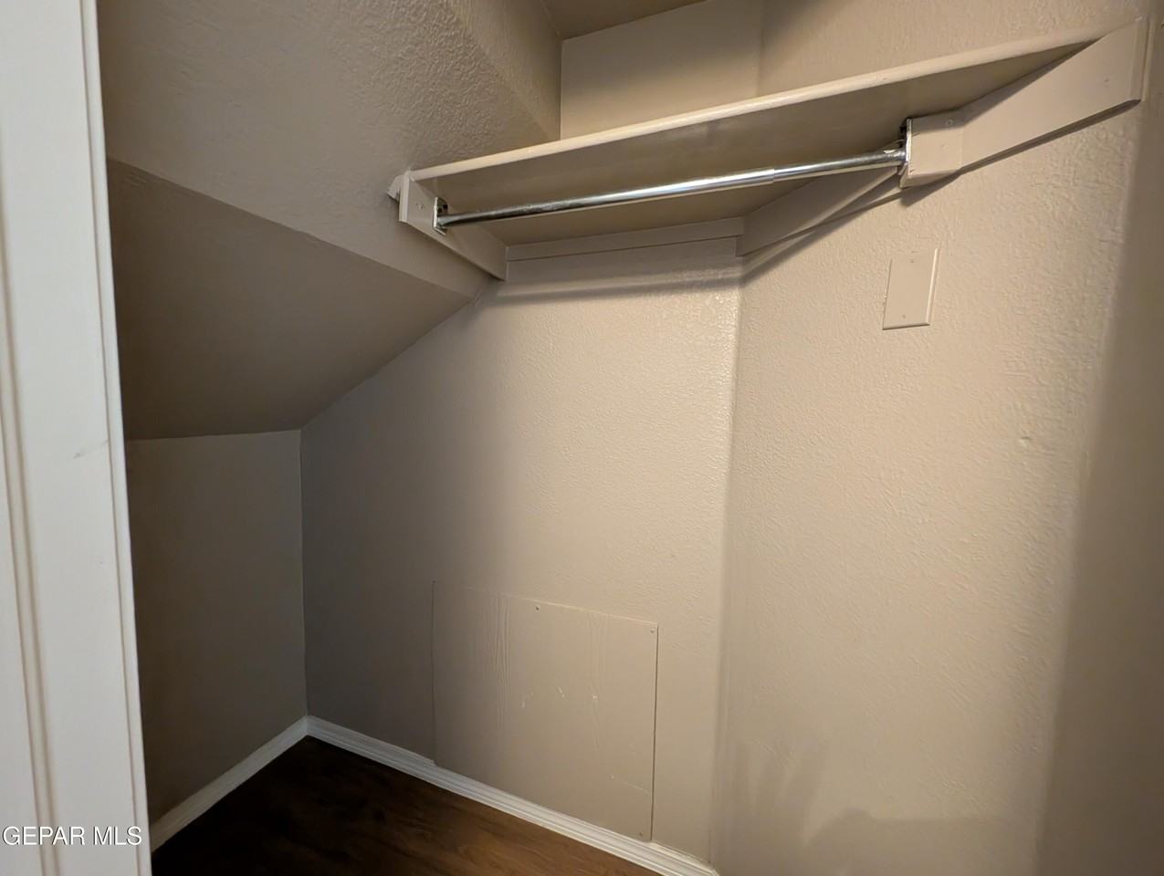 12145 Sun Arbor Pl - Photo 5 of 37