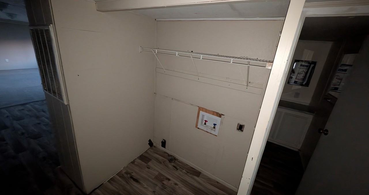 3965 Tenneil Dr - Photo 5 of 9