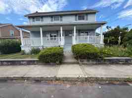 featured image of 914 Acker Ave