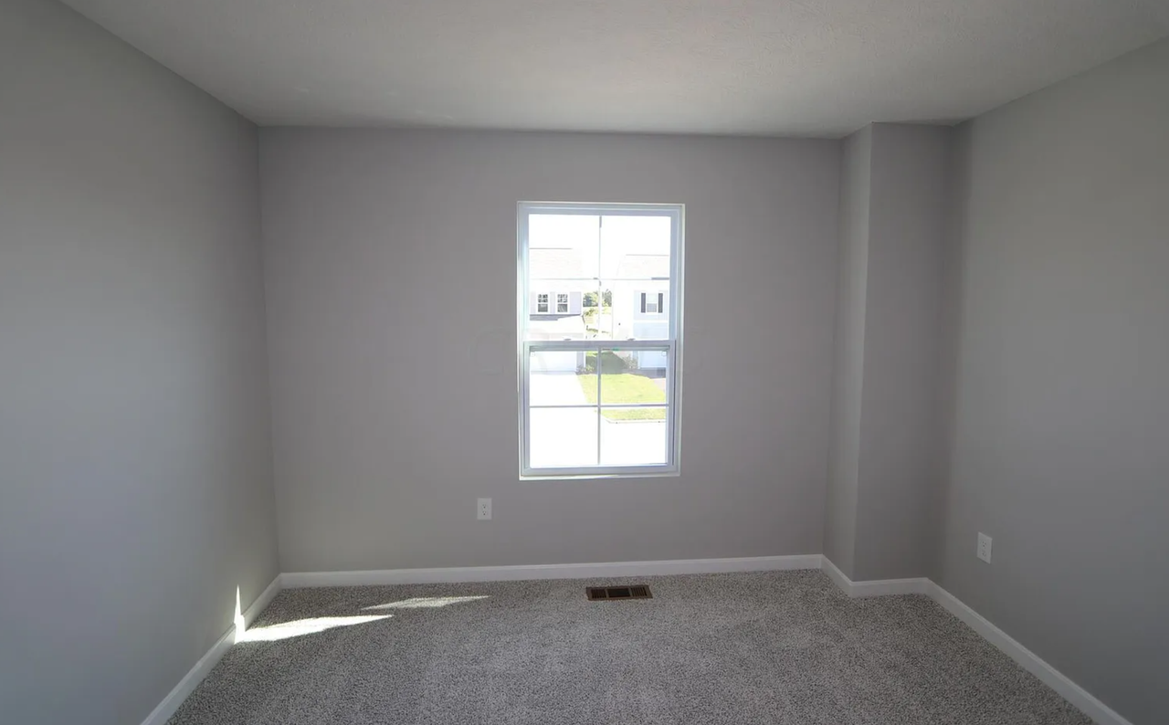 91 Sienna Glenn Dr - Photo 6 of 10