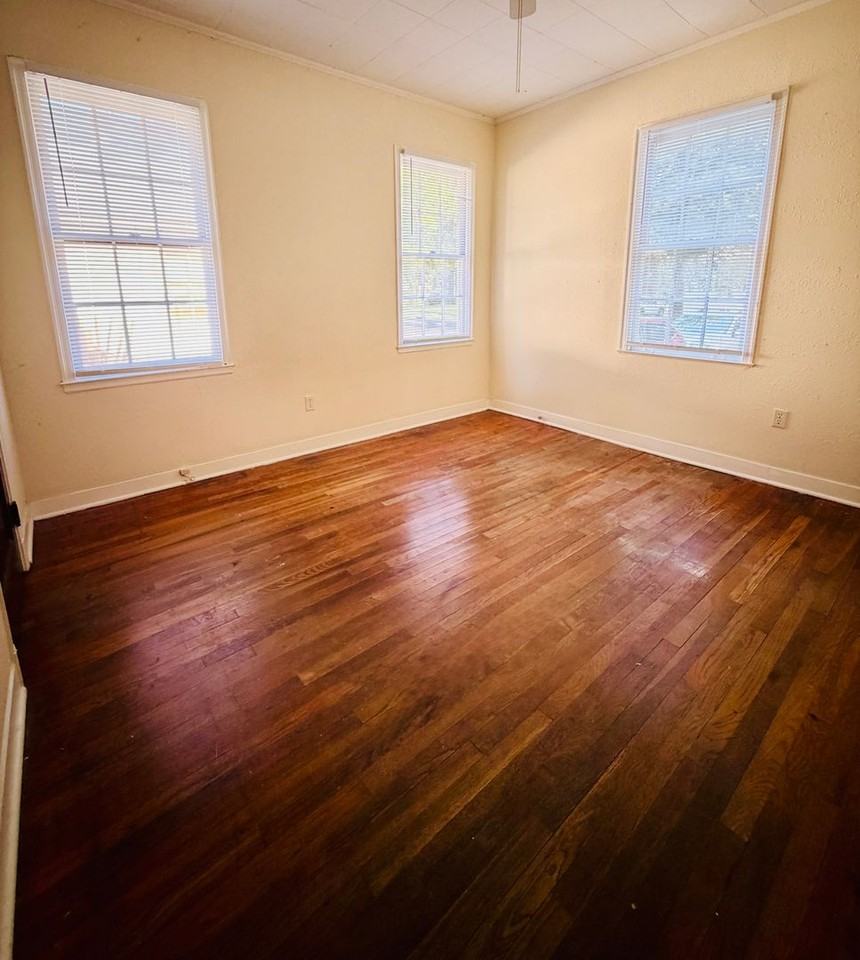 2500 Louisiana Ave - Photo 4 of 13