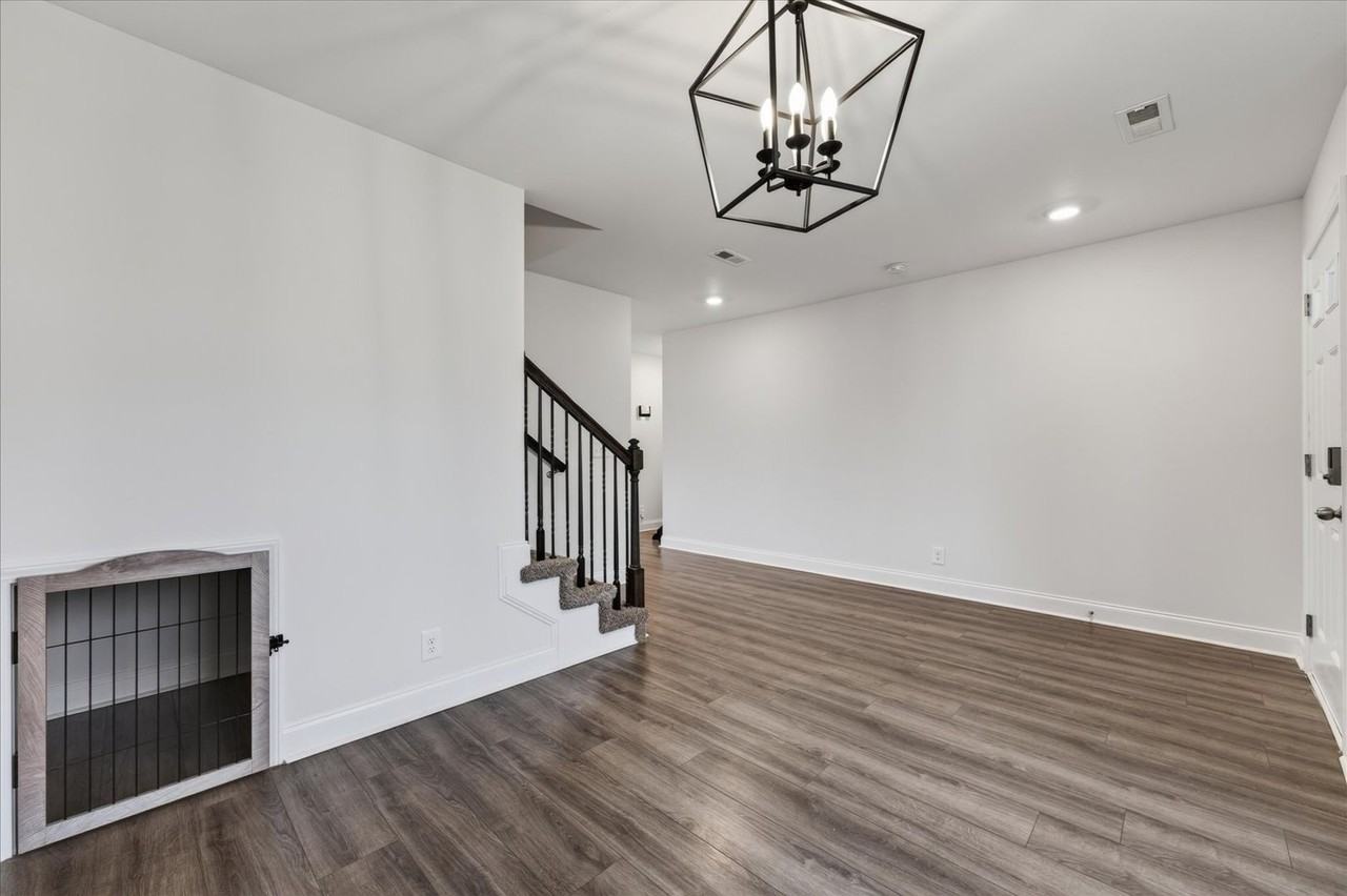 214 Copeland Rd - Photo 7 of 37