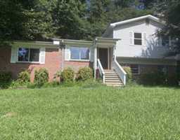 featured image of 600 Park Ln