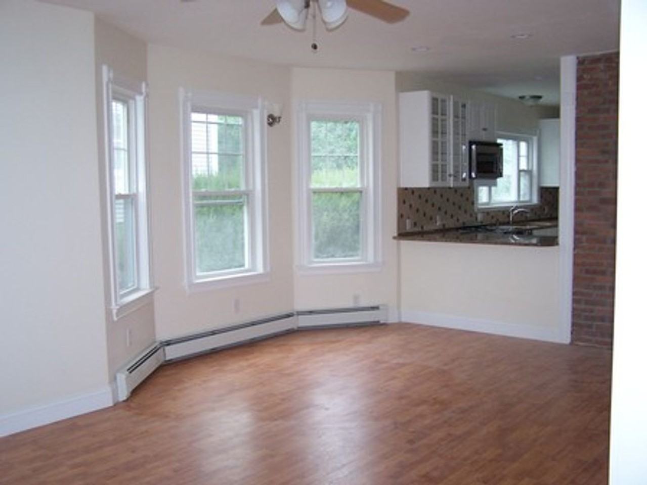 146 Hillside Rd