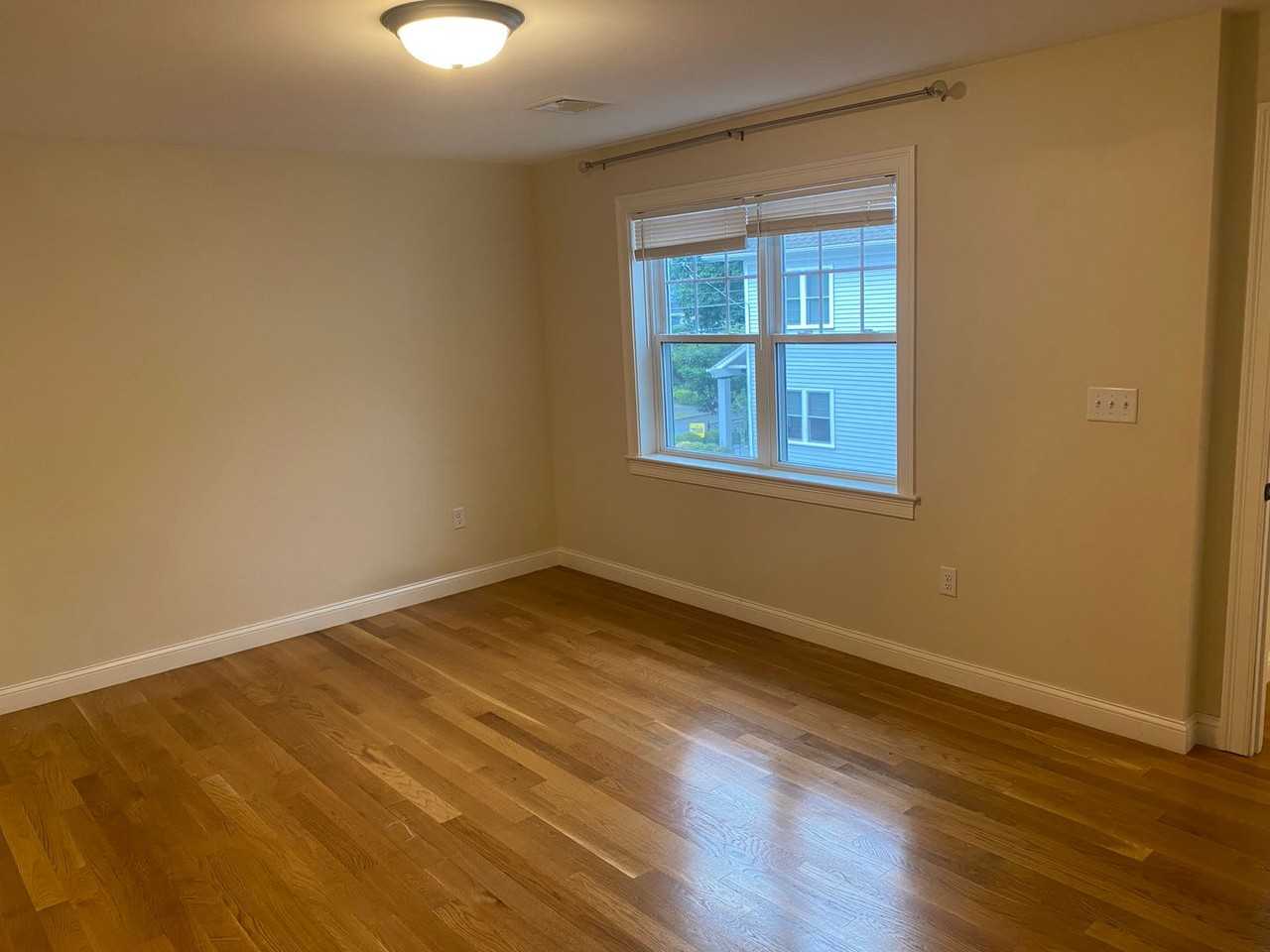 299 Cabot St - Photo 7 of 27