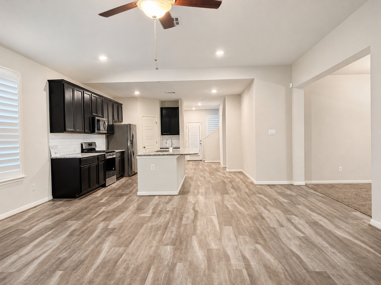 11515 Bakersfield Pass - Photo 4 of 19