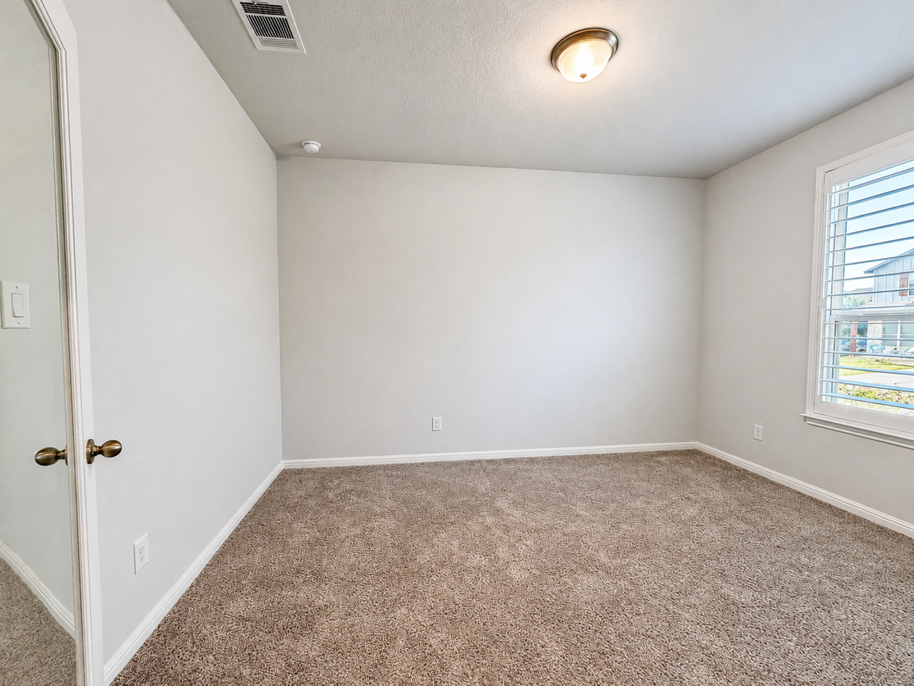 11515 Bakersfield Pass - Photo 4 of 24