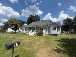 featured image of 11 Magnolia St