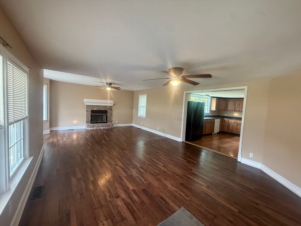 11 Magnolia St - Photo 2 of 17