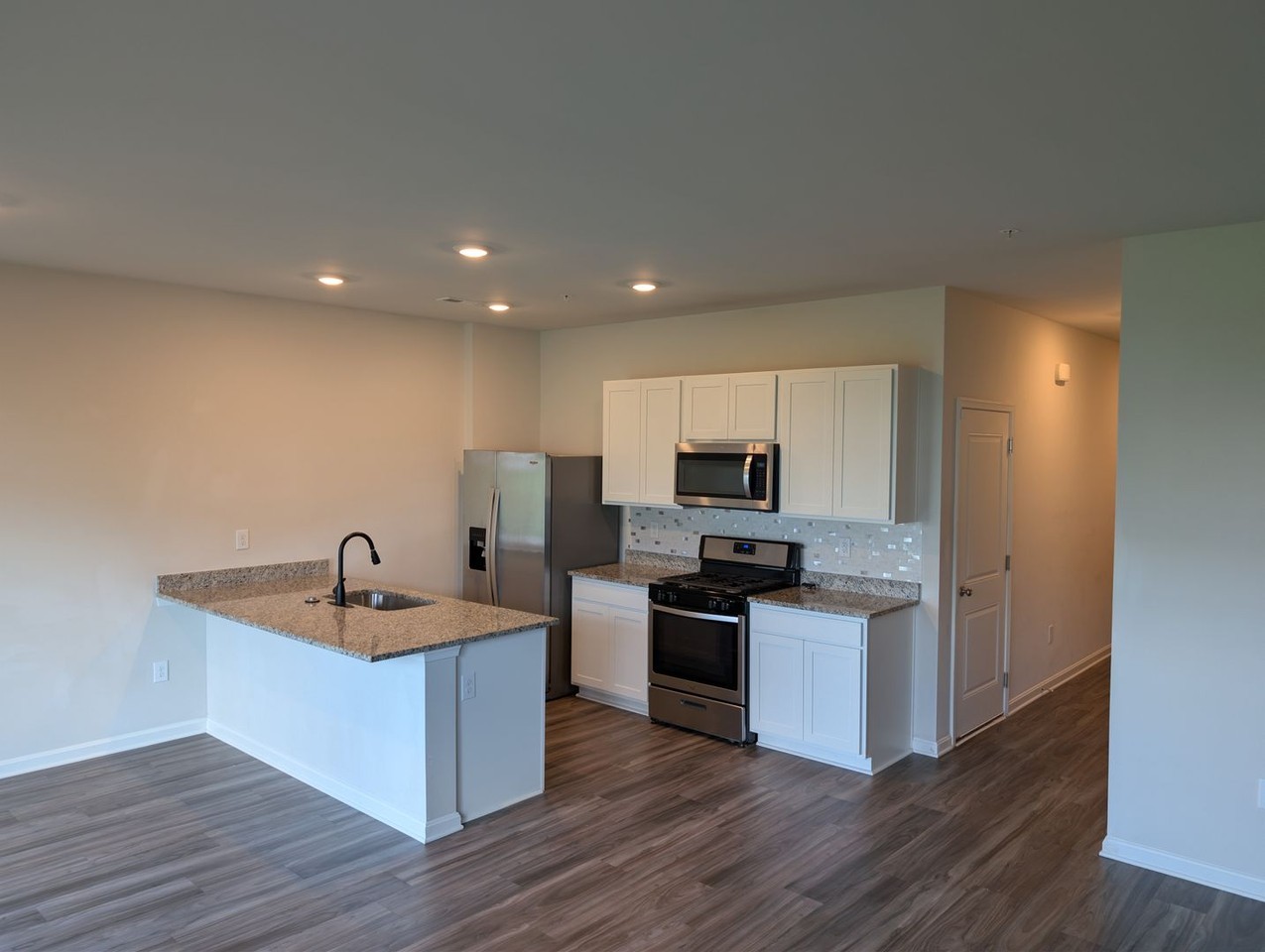 125 Maple Run Dr - Photo 2 of 12