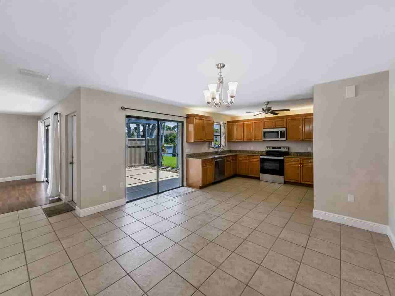 128 Lake Point Ln - Photo 7 of 45