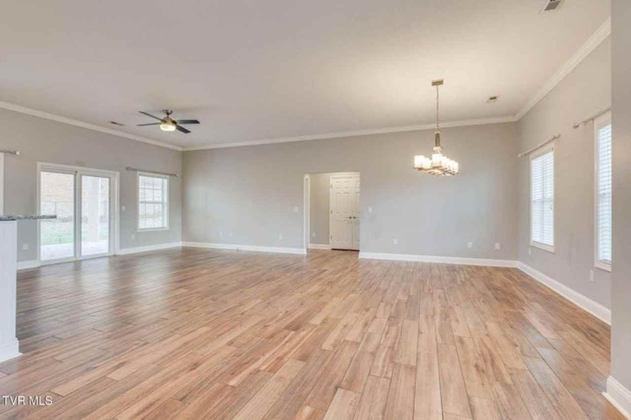 721 Powder Branch Rd - Photo 5 of 48