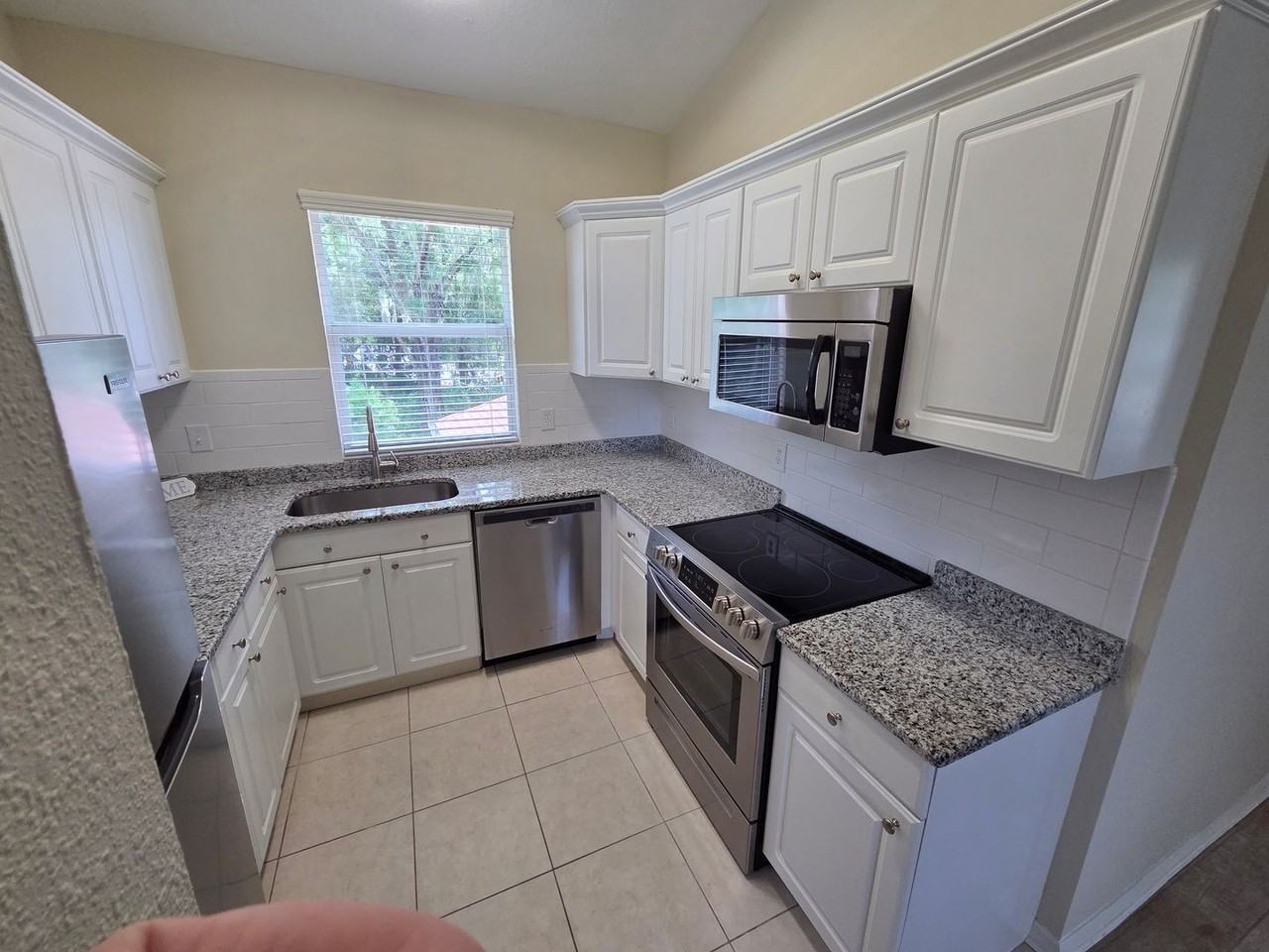21915 Bell Lake Rd #2 - Photo 4 of 33