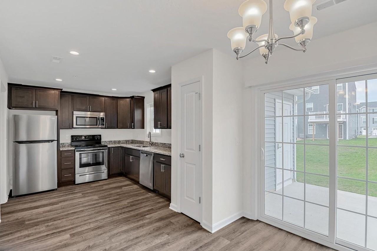 3625 Kortni Dr - Photo 2 of 10
